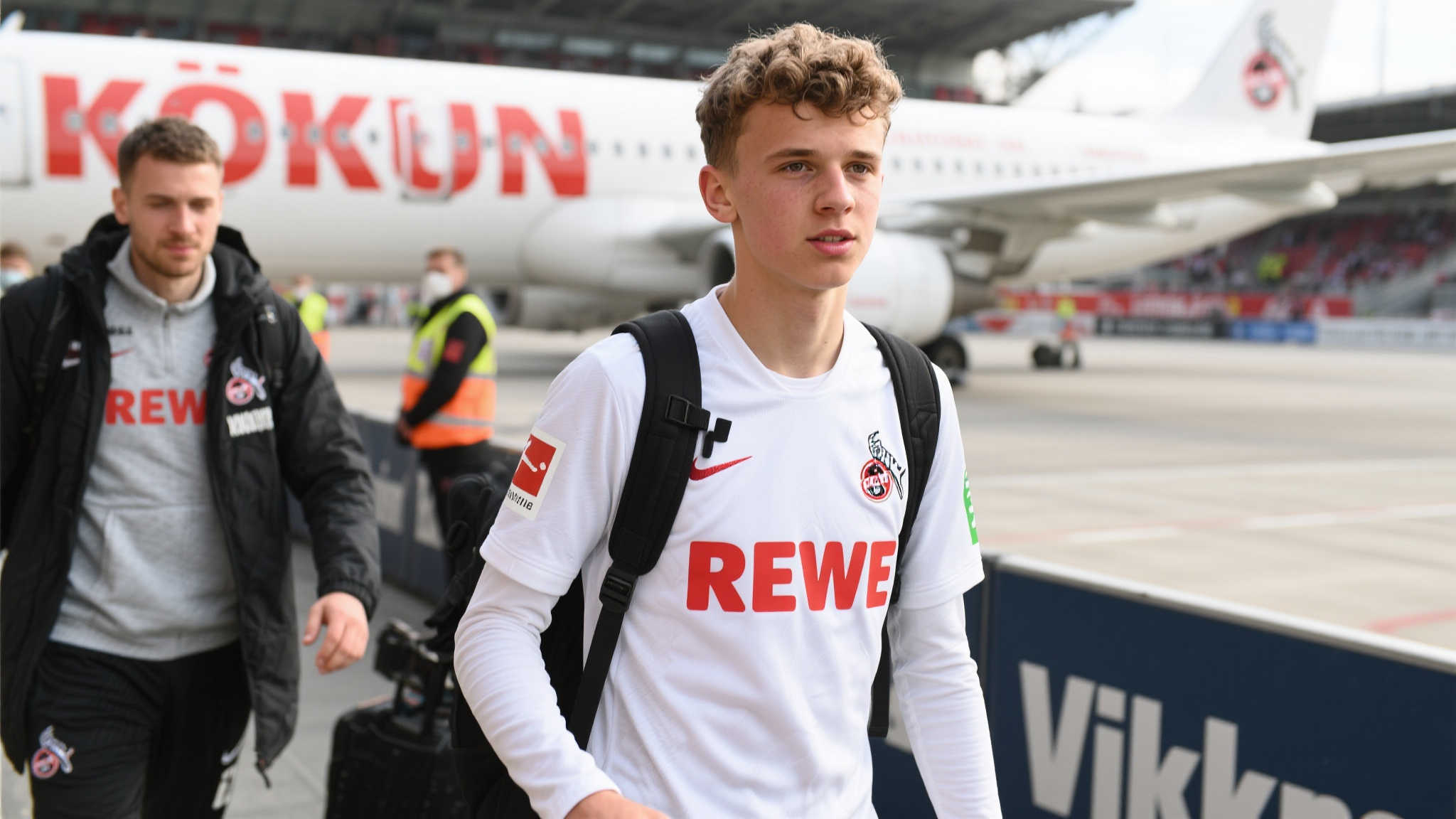 维尔茨科隆起航，途经曼彻斯特再踏新征程